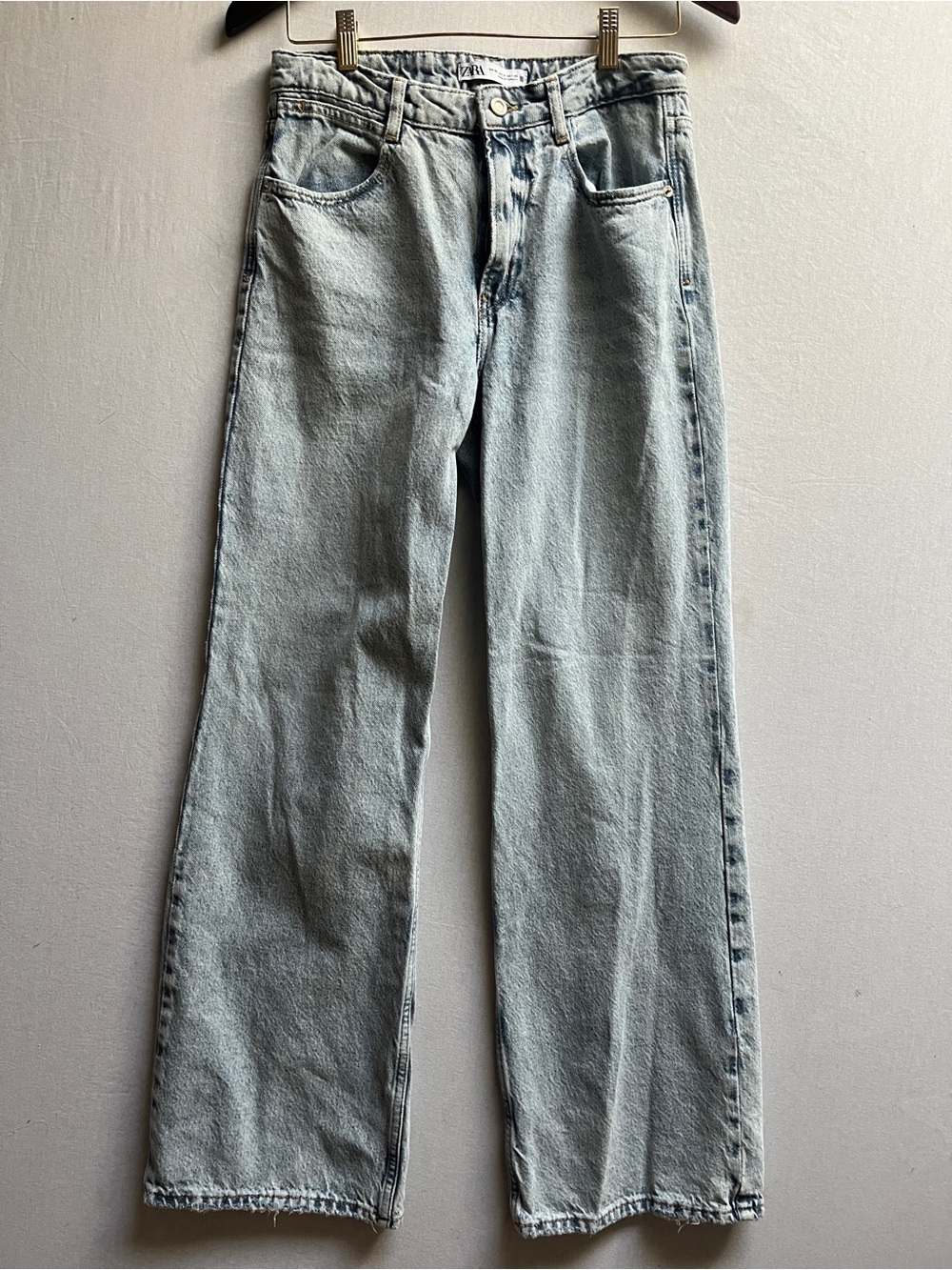 Zara High Waisted Light Wash Wide Leg Jeans Sz 4 29”
